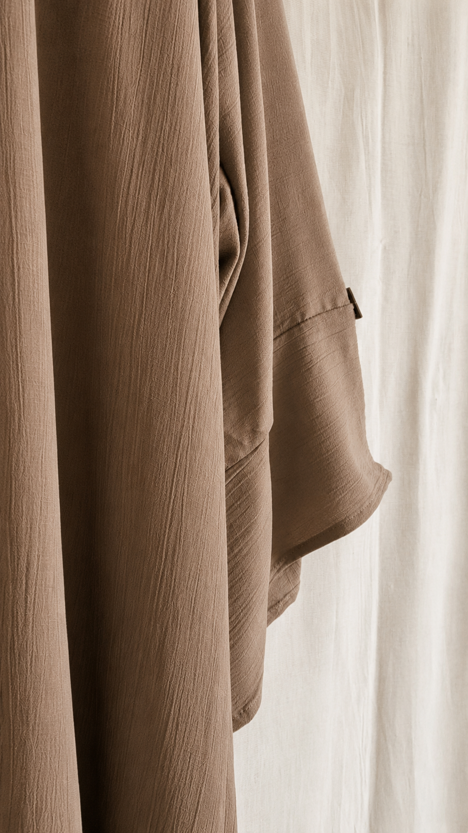 Crinkle Abaya Taupe
